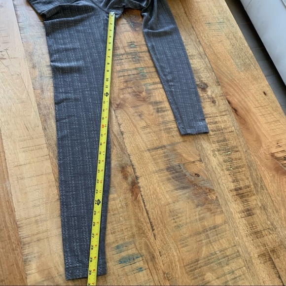 Lululemon Wunder Under Pant Textured
Ziggy Wee October Angel Wing  Gray Sz 4 - Picture 8 of 15